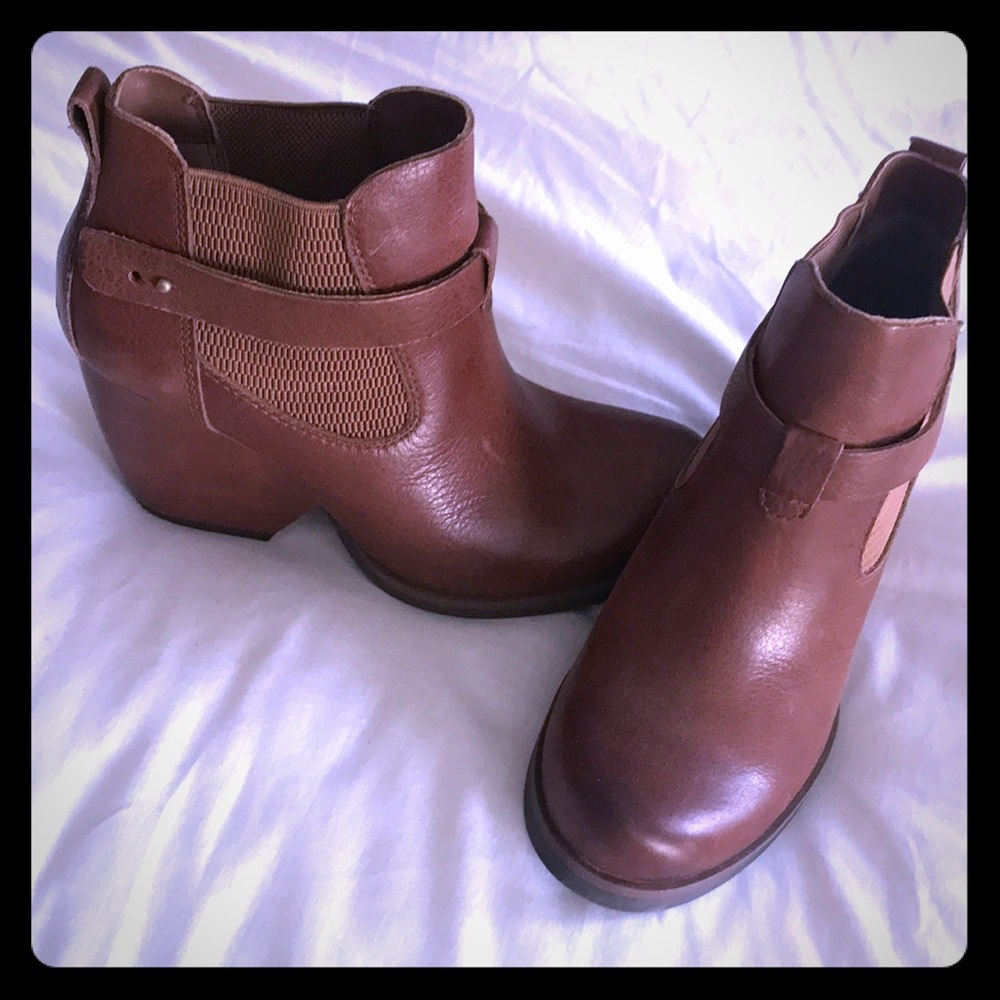 Brown leather KORKS Boots